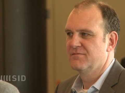 Hannover stellt Geschäftsführer Jörg Schmadtke frei