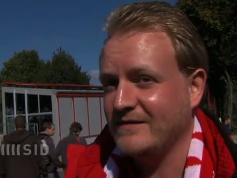 Optimistische Bayern-Fans geben Martinez Zeit