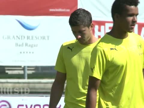 Lewandowski im Schatten von Aubameyang und Mchitarjan