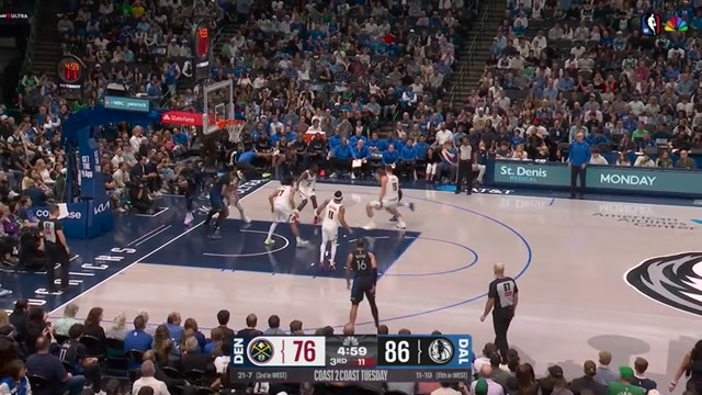 Flagg packt Spencer Jones aufs Poster