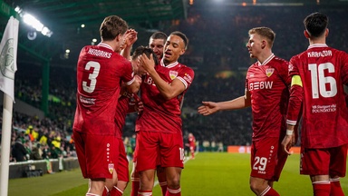 Nach Gala: VfB-Duo witzelt im Doppel-Interview Nach Gala: VfB-Duo witzelt im Doppel-Interview