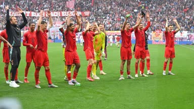 FC Bayern feiert nur die "Fast-Meisterschaft"