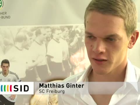 Ginter gewinnt erneut die goldene Fritz-Walter-Medaille