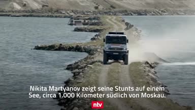 Verrückte Idee: LKW zieht Wakeboarder über See