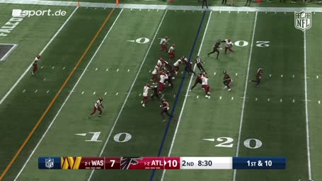 Bijan Robinson tankt sich in die Endzone