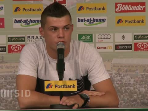 Gladbach: Schweizer Talent Xhaka vorgestellt