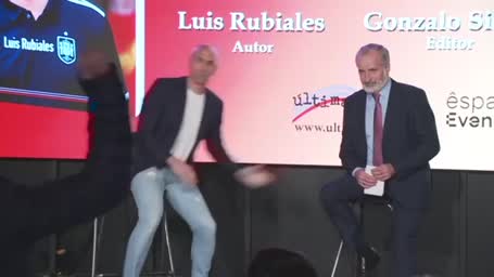 Eier-Attacke auf Ex-RFEF-Präsident Rubiales