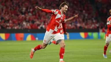 Posch per Volley: Mainz jubelt schon wieder