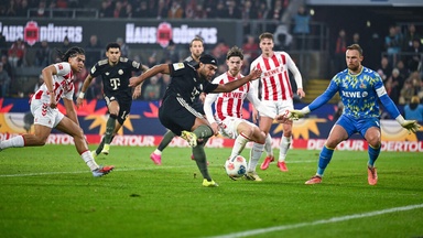 Tor des Jahres? Gnabry mit Özil-Geniestreich