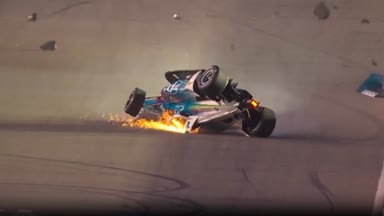 Irrer Crash schockt die Motorsport-Welt