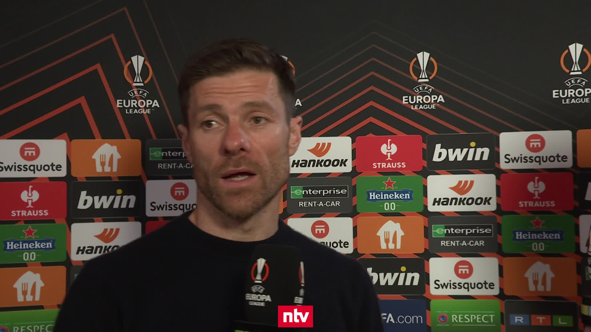 Alonso nach Bayer-Aus stolz und enttäuscht