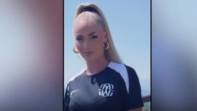 Alisha Lehmann mit coolem Video bei Como vorgestellt