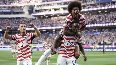 WM-Traumstart! USA überrollen Paraguay WM-Traumstart! USA überrollen Paraguay