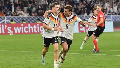 Erster Sieg für Klopp: DFB-Team schlägt Serbien Erster Sieg für Klopp: DFB-Team schlägt Serbien