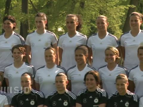 Okoyino da Mbabi - Frohnatur und Wirbelwind