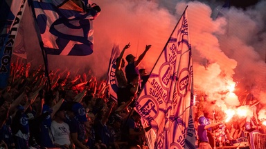 So feiern die Schalke-Fans den Aufstieg
