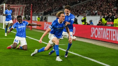 Anschluss! Genk schockt Freiburg vor der Pause