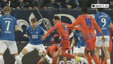 Dieser Karaman-Schuss wird entschärft Dieser Karaman-Schuss wird entschärft