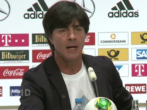 Löw zur WM-Titel-Diskussion: "Müssen einfach mal Demut zeigen"