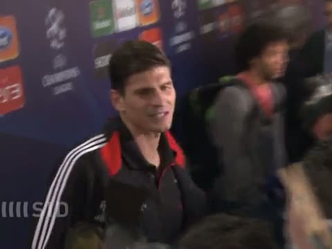 Gomez: Angeblich Interesse von Chelsea und ManCity