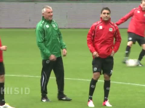 Hannovers Abdellaoue wechselt nach Stuttgart