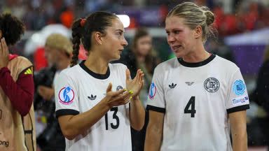 DFB-Stars werden nach Aus emotional: "Wahnsinn"