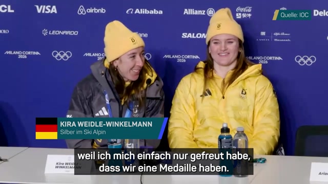 Silber-Ski-Stars feiern ihre Medaille ab