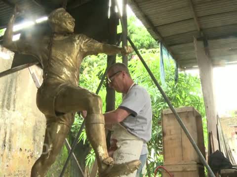 Fußball-Ikone Pelé erhält Statue vor Maracanã-Stadion