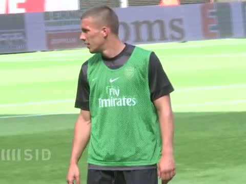 Poldi wieder fit und vor Rückkehr ins Arsenal-Training