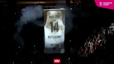 Nowitzkis Trikot unter dem Dach: "Erfolge legendär"