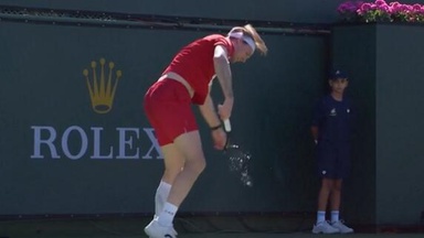 Ausraster! Tennis-Star dreht völlig durch