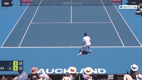 Tennis-Eklat! Norrie wirft Schläger ins Publikum