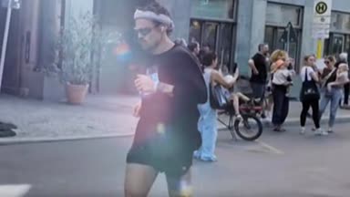 Harry Styles mischt den Berlin-Marathon auf