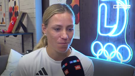 Kerber mit Champus-Dusche gefeiert: "Gänsehaut pur"