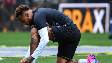 Teamarzt packt aus: Neymar-Schock noch schlimmer Teamarzt packt aus: Neymar-Schock noch schlimmer