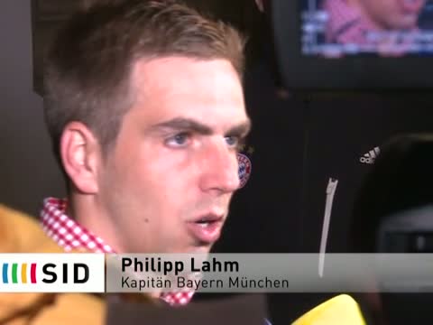 Lahm: "Wir wollen mit dem Triple nach Hause kommen"