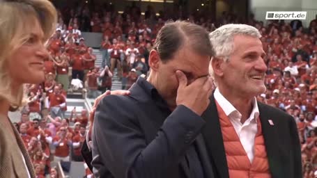 Paris-Ehrung rührt Nadal zu Tränen