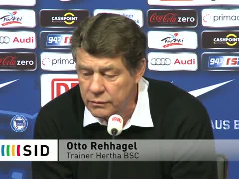Rehhagel nimmt Spieler in die Pflicht