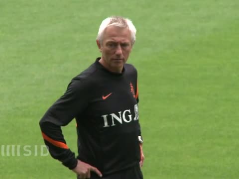 Niederlande: Bondscoach van Marwijk zurückgetreten
