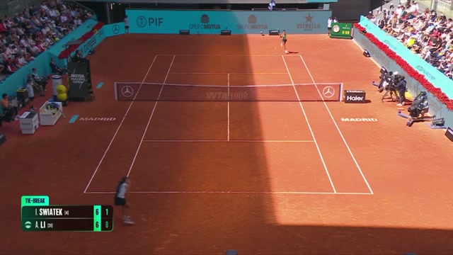 Highlights: Swiatek muss bei Madrid Open aufgeben