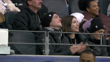 Pizarro und Bode in der Kiss Cam