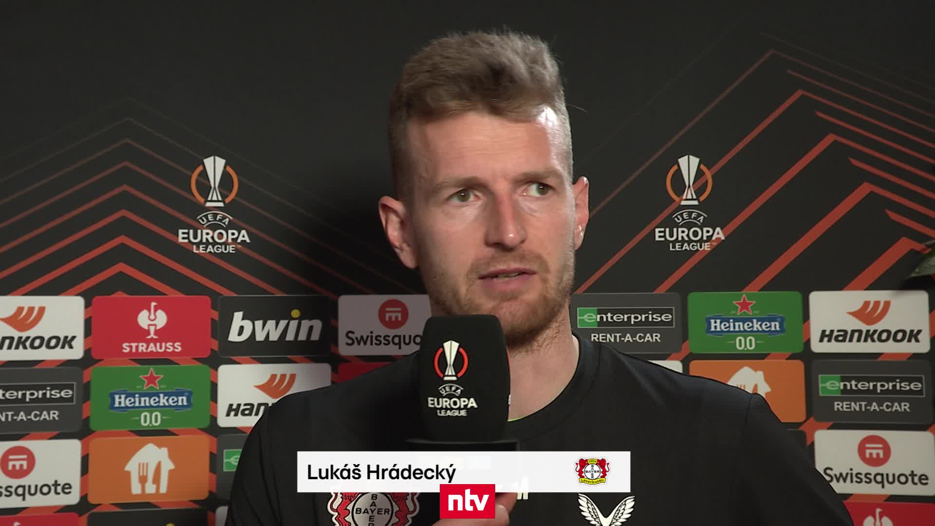 "Das war eine Schande!" Hradecky wütet gegen Rom