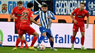 Topspiel-Krimi! 6 Tore und eine Rote Karte