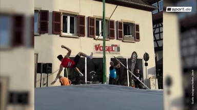 Stabhochspringer bei Horror-Unfall schwer verletzt Stabhochspringer bei Horror-Unfall schwer verletzt