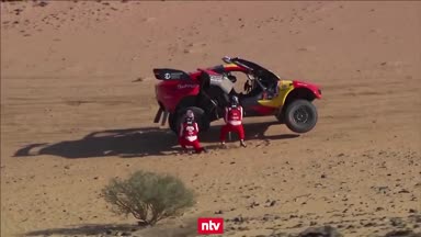 So läuft ein Reifenwechsel bei der Rallye Dakar