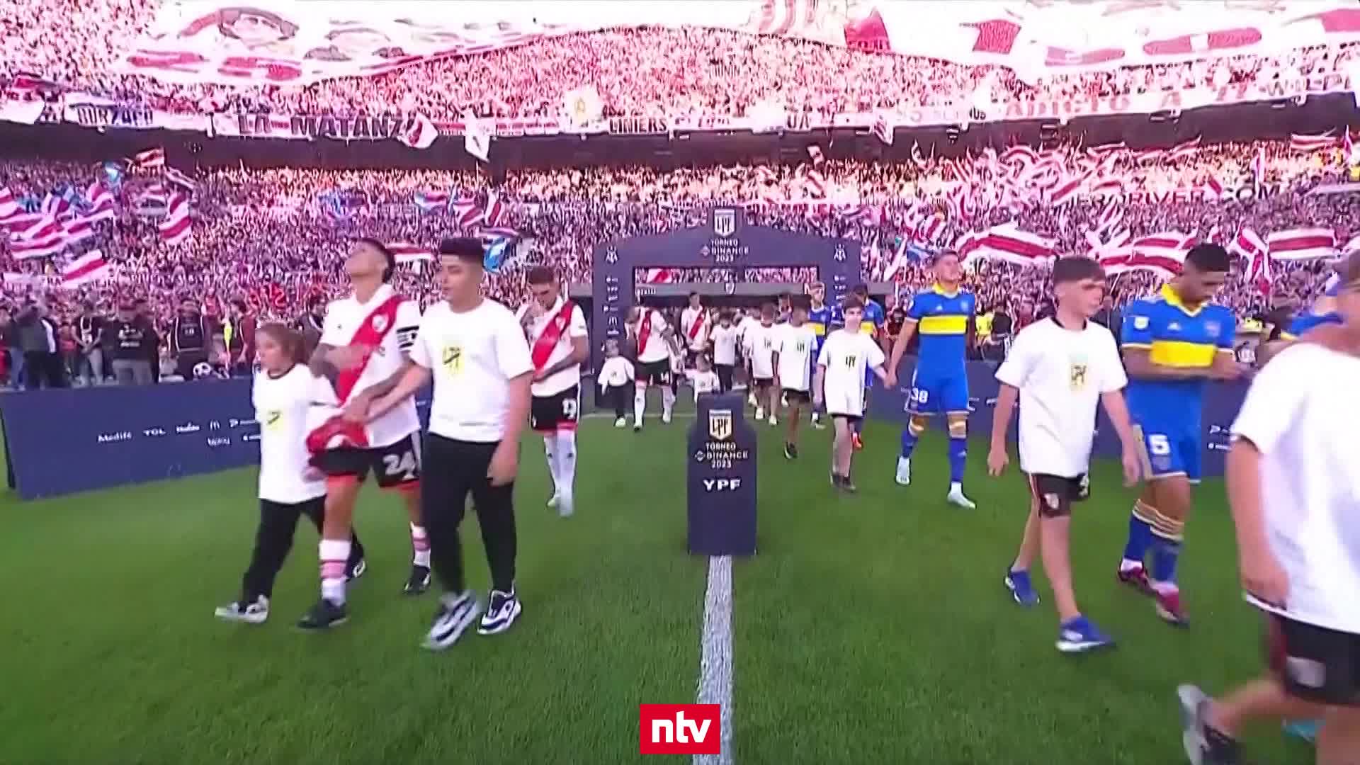 Wilde Keilerei beim Superclásico