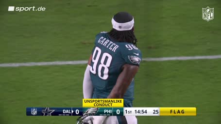 Wahnsinn! Eagles-Star spuckt QB an und fliegt