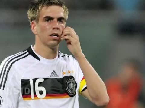 Lahms Jubiläum: DFB-Kapitän macht die 100 im Wohnzimmer voll