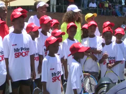 Afrika-Tour: Williams-Schwestern begeistern den Nachwuchs