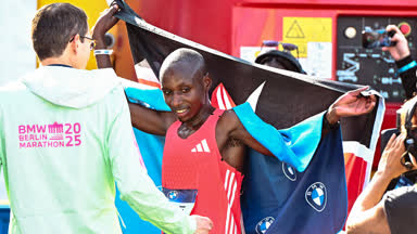 So lief Sawes Weltrekord-Jagd beim Berlin-Marathon